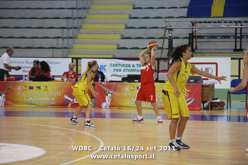 110922 basket 058_tn.jpg